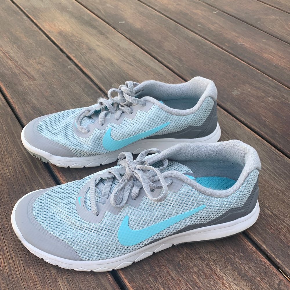 Nike Flex Experience RN4 2016  Women's Sneaker